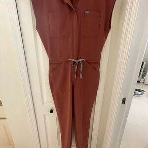 Figs Mauve Rafaela™
ScrubJumpsuit